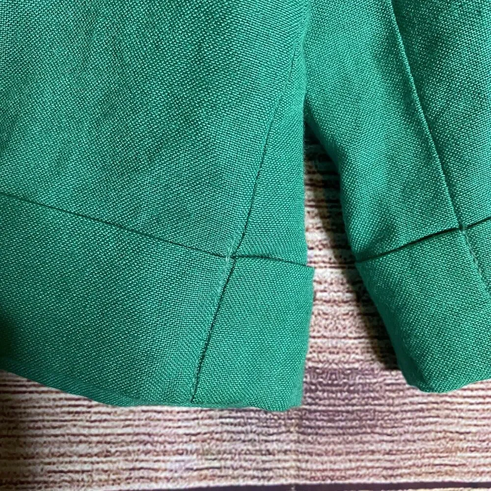 Vintage 90s Green Pleat Front Embroidered Waist Full Leg Cuffed Shorts Sz 11/12